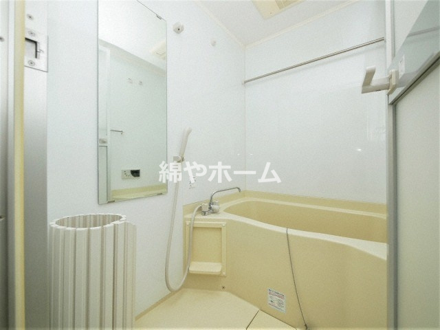 コーラルポワント難波WESTの浴室|落ち着いた空間のお風呂です