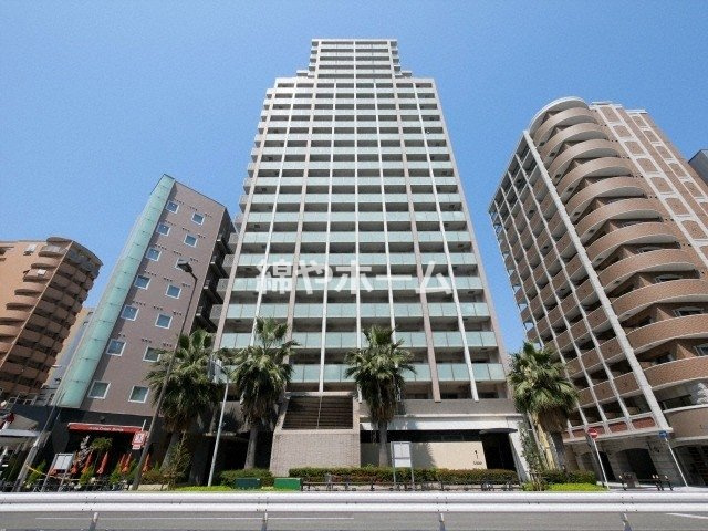 コーラルポワント難波WESTの外観|外はこのようになっています