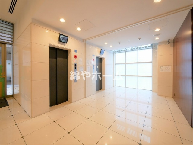 コーラルポワント難波WESTのロビー|毎日通るロビーはこのようになっています