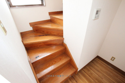 【その他共用部分】 | ライフコア玉川Ⅱ | 階段
ライフコア玉川Ⅱ3号室　2022/5/23撮影