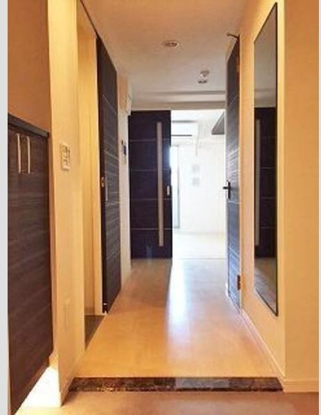 エスペランサ葵の玄関