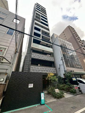 プレサンス心斎橋ニストの外観