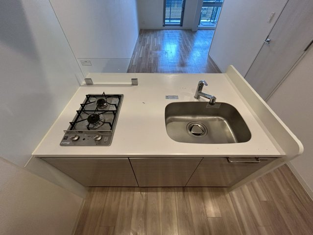 プレサンス心斎橋ニストのキッチン