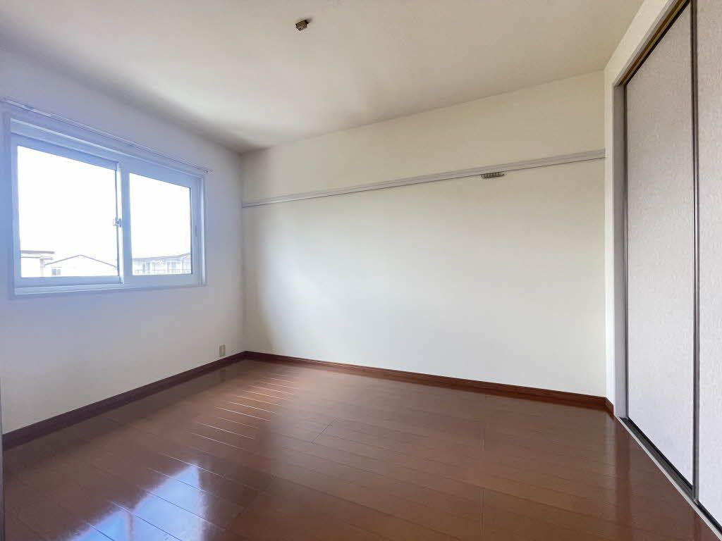 フェリ－スＫ Ⅲの洋室