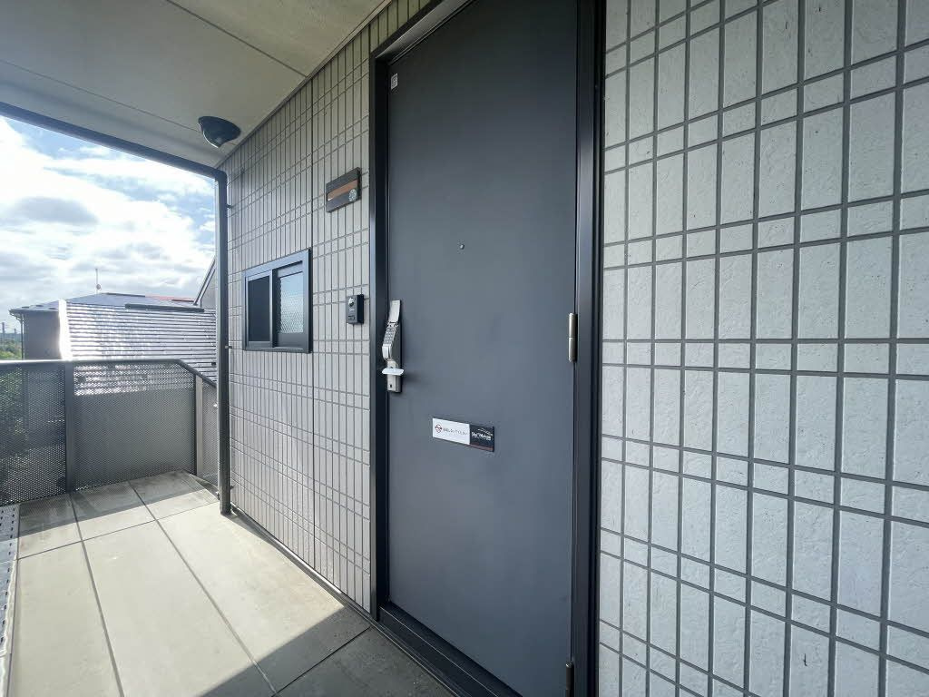 フェリ－スＫ Ⅲの玄関