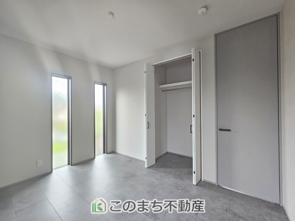 アーバンモデリア宇都宮市細谷町の洋室|洋室はお手入れのしやすいフローリング仕様です。普段はフロアモップなどを使って、簡単にお掃除していただけます◎