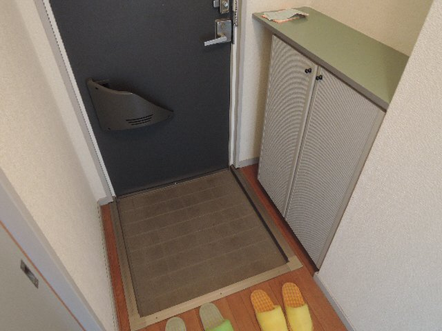 ハイツ天川の玄関