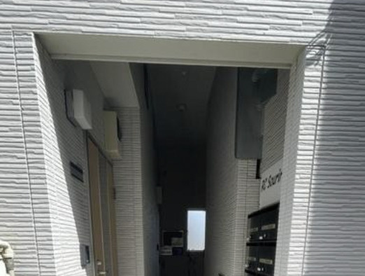 RCスリーレ東十条のエントランス