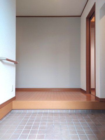 新潟市西区小針南の玄関