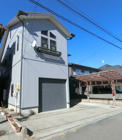 新潟市西区小針南の外観