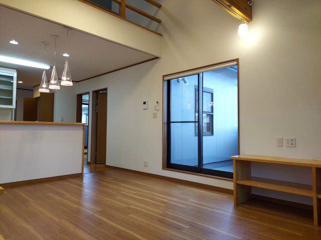 新潟市西区小針南の居間・リビング