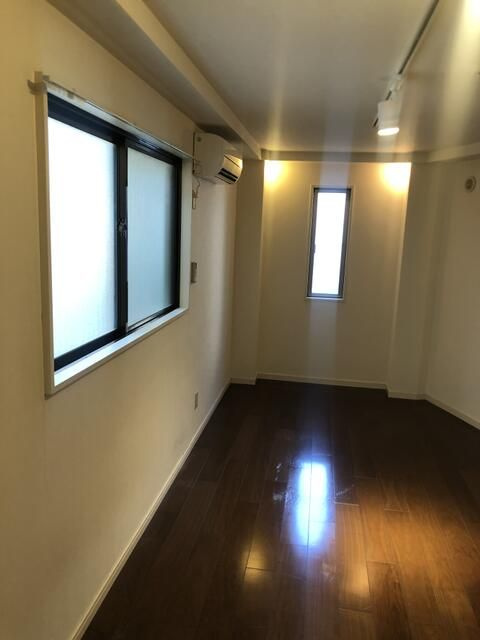 シェアパルト池袋の居間・リビング