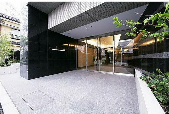 【エントランス】