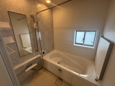 【浴室】 | 南城市玉城糸数4期（全2棟） | 2号棟　浴室換気乾燥機付き♪