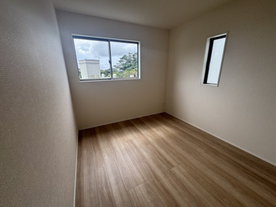 【洋室】 | 南城市玉城糸数4期（全2棟） | 2号棟　洋室5.25帖＋CL付き♪