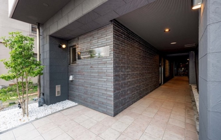 【エントランス】