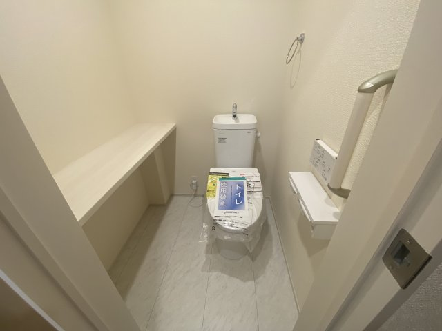 【ブルーミングガーデン】宇都宮市鶴田町 第5 全6棟のトイレ|〇3号棟〇
温度調整や洗浄強さも細かく設定でき、いつでも快適！
二オイ対策や節電モードなど多機能で、暮らしの満足度を高める設備です☆
※2026年6月撮影