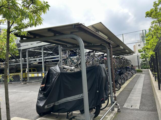 シティータワー上野池之端の駐輪場