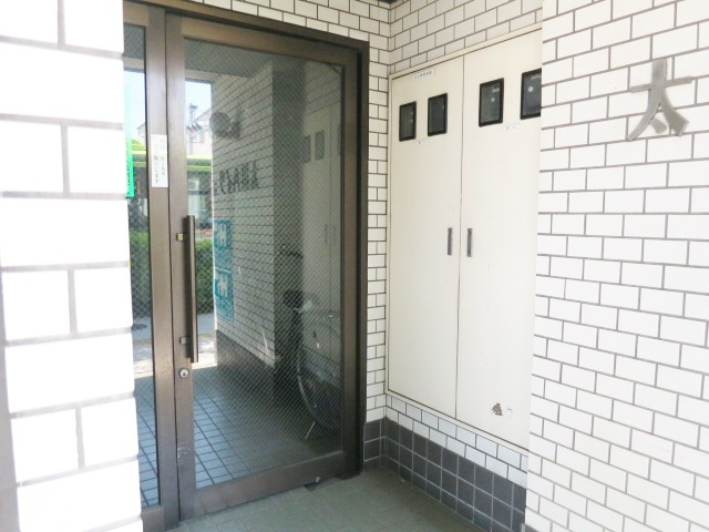 太田ハイツのロビー|きれいなエントランスです♪