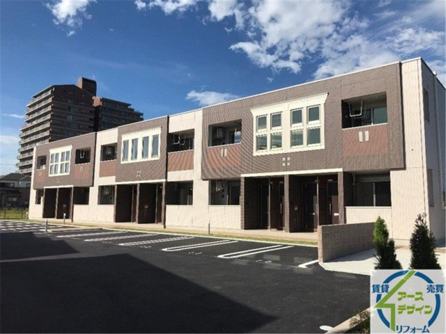 シャインダースの外観