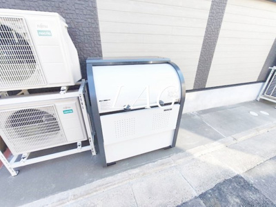 【その他共用部分】 | ロゼフォレスト | ゴミ置き場です。