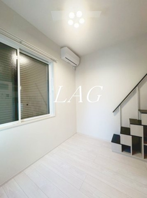 【居間・リビング】 | ロゼフォレスト | 洋室のお部屋です。