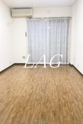 【居間・リビング】 | 石井ハイツ | 洋室のお部屋です。