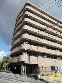 【外観】 | ライオンズマンション川西滝山　6階 | ライオンズマンション川西滝山