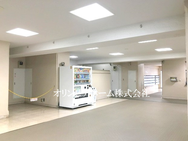 東陽町ハイホームA棟　2階　リ　ノベーションのエントランス