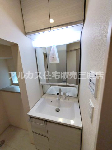 調布市柴崎2丁目 京王線 つつじヶ丘駅 新築戸建の独立洗面台
