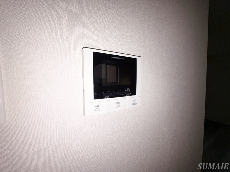 Como Palacio 日暮里のセキュリティ|モニター付きインターホンです☆