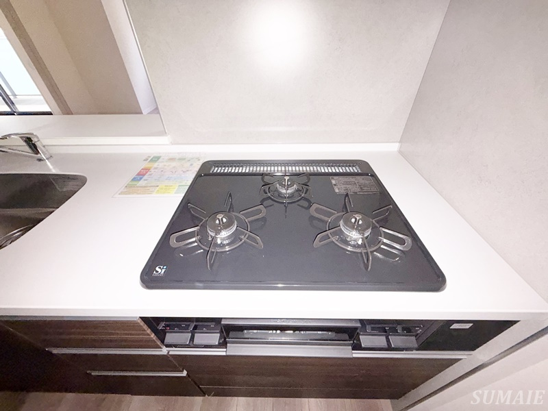 Como Palacio 日暮里のキッチン|3口コンロです☆