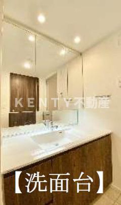 【洗面所】 | 大崎ステーションレジデンス | 忙しい朝には欠かせない洗面所です