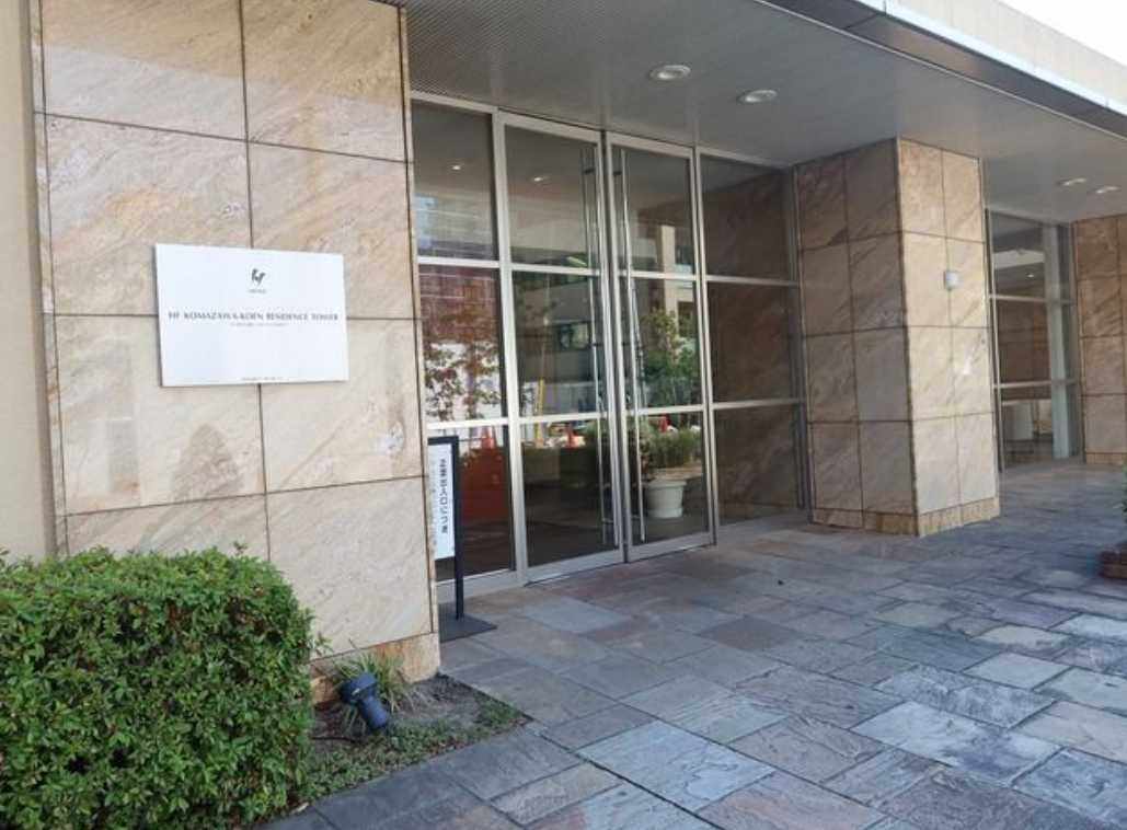 HF駒沢公園レジデンスTOWER　駅近　礼金0　タワー型マンションのエントランス