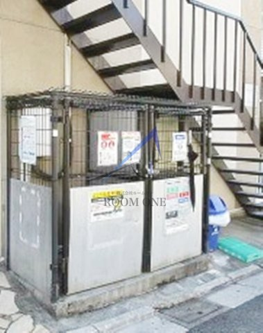 チェリーブラッサムのその他共用部分|敷地内ごみ置き場です。