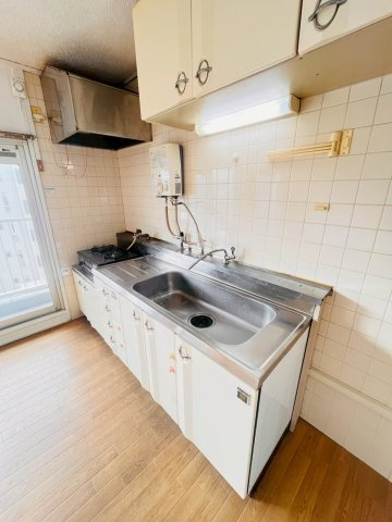 新多聞第ニ住宅のキッチン
