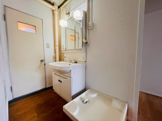 新多聞第ニ住宅の洗面所