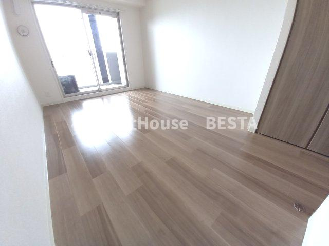 エスライズ神戸三宮山手通弐番館の和室