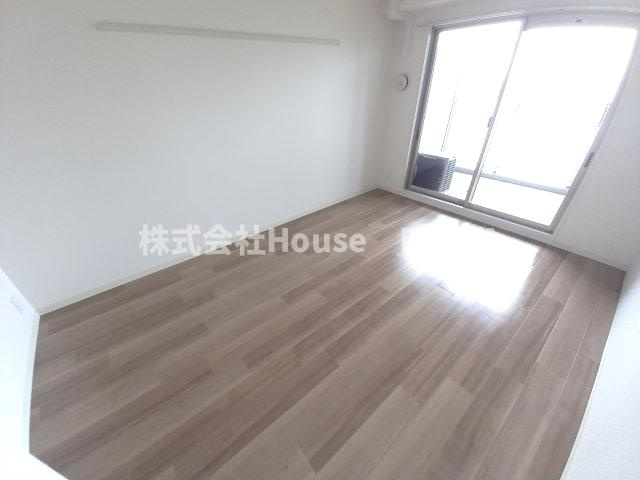 エスライズ神戸三宮山手通弐番館の寝室