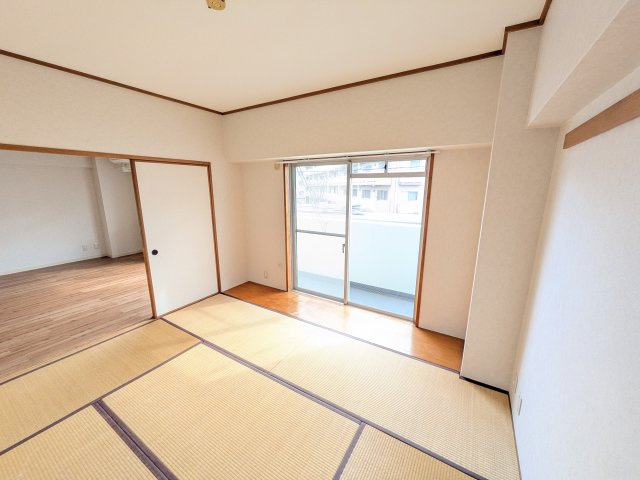 バードタウン3番館の和室