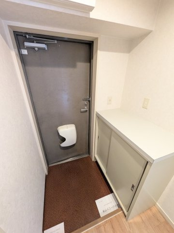バードタウン3番館の玄関