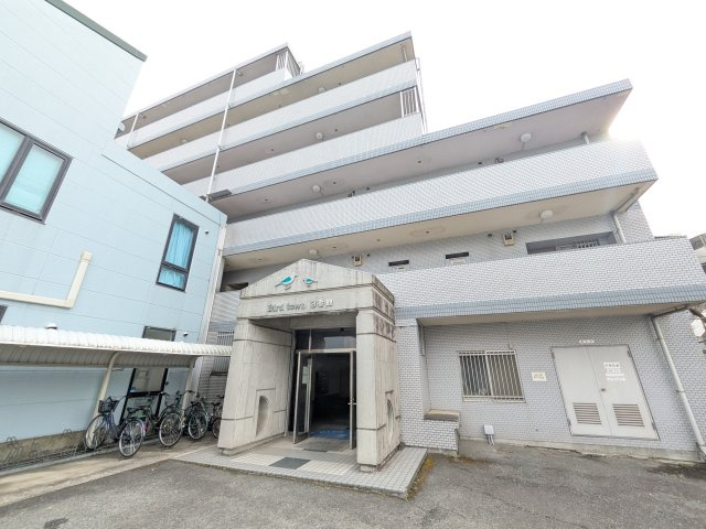バードタウン3番館の外観