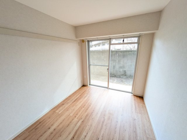バードタウン3番館の洋室