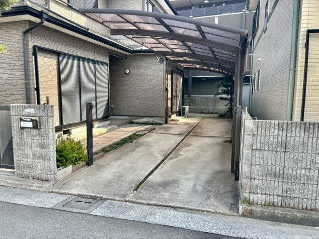 飾磨区細江貸家の駐車場