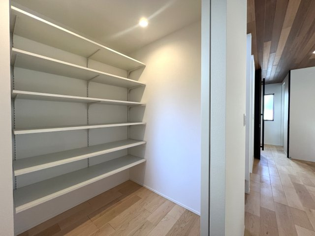 なんということでしよう...建売でこの仕様。超最強・超最強・超最強なんです【保土ヶ谷区坂本町新築戸建】の収納|収納があります