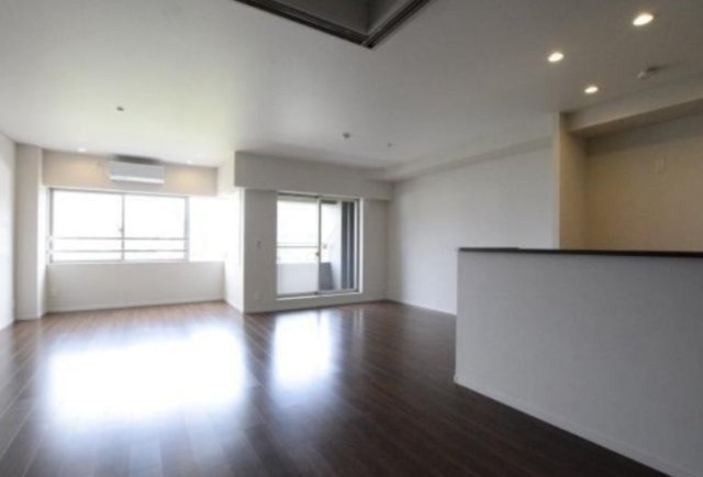 グランマルジュ市ヶ谷