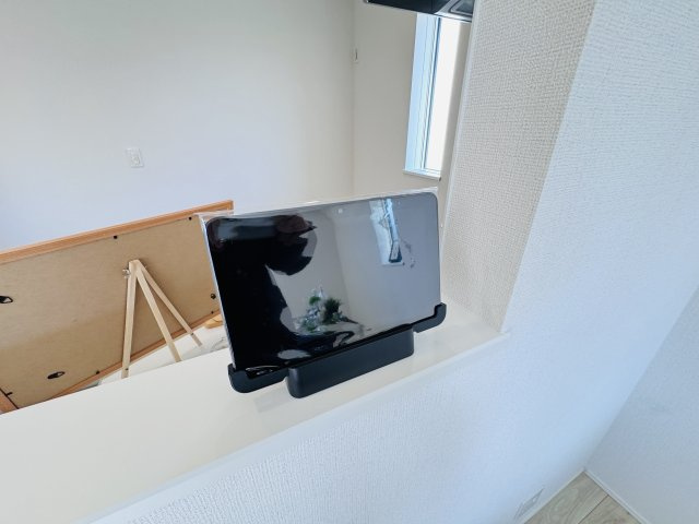 柏市酒井根５丁目新築戸建【酒井根小学校：10分】のセキュリティ|タブレットで確認できるインターホンシステム