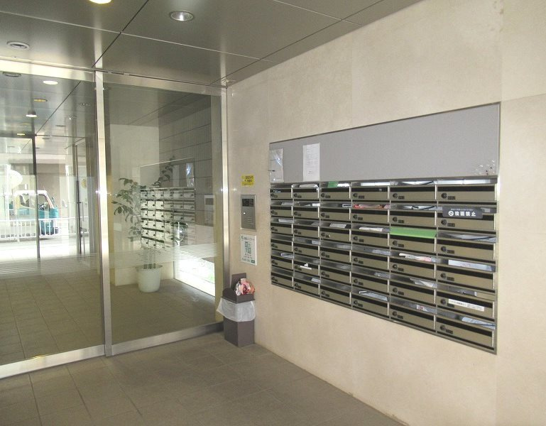 シャルム協和のエントランス|オートロック付き♪