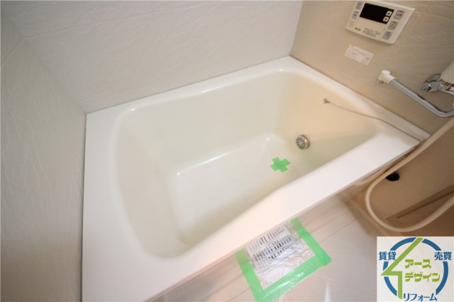 コーポ・サカシタA棟の浴室|※類似写真