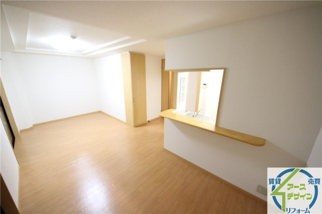 コーポ・サカシタA棟の居間・リビング|※類似写真